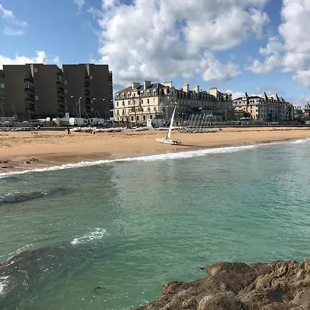 Ideal-à 1 Mn Plage/sillon -jardin Privé- 1/6 Pers Apartamento *
